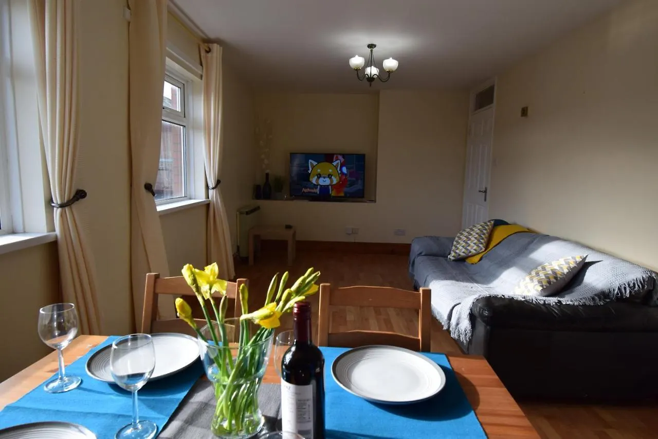 Prime Location Apartment Belfast