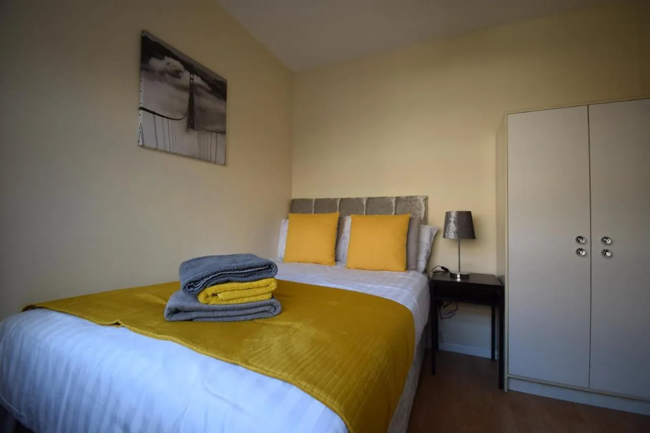 Prime Location Apartment Belfast